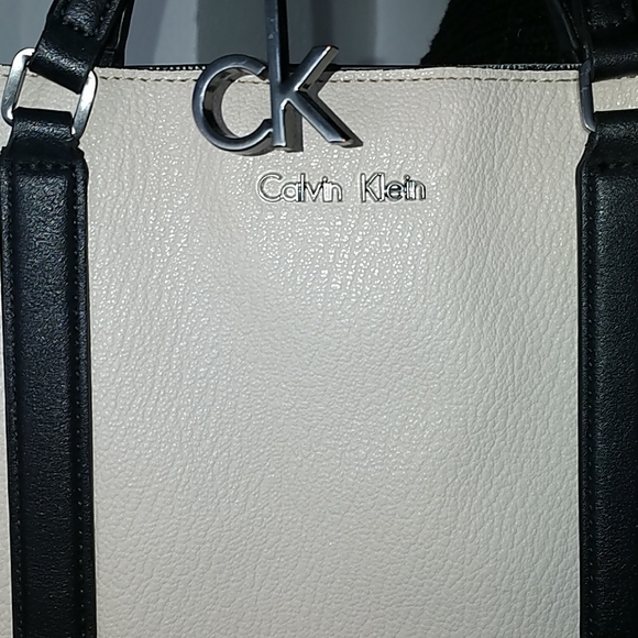 Calvin Klein Bundle - Picture 2 of 4